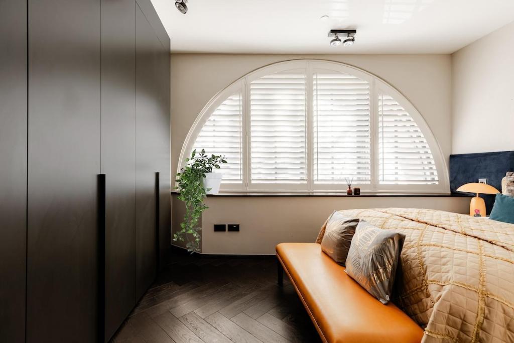 Shh! Oxford St Dream-Come-True Fam Design Hot Spot ロンドン エクステリア 写真