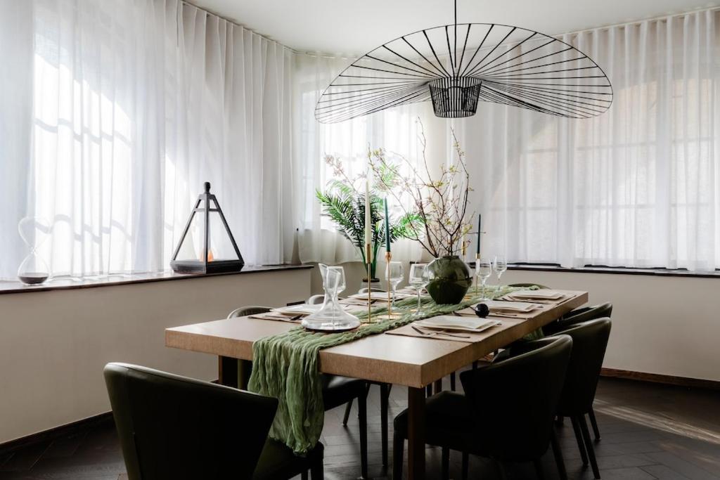 Shh! Oxford St Dream-Come-True Fam Design Hot Spot ロンドン エクステリア 写真