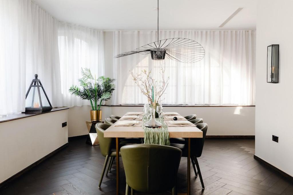 Shh! Oxford St Dream-Come-True Fam Design Hot Spot ロンドン エクステリア 写真