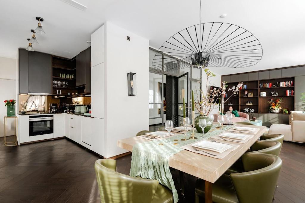 Shh! Oxford St Dream-Come-True Fam Design Hot Spot ロンドン エクステリア 写真